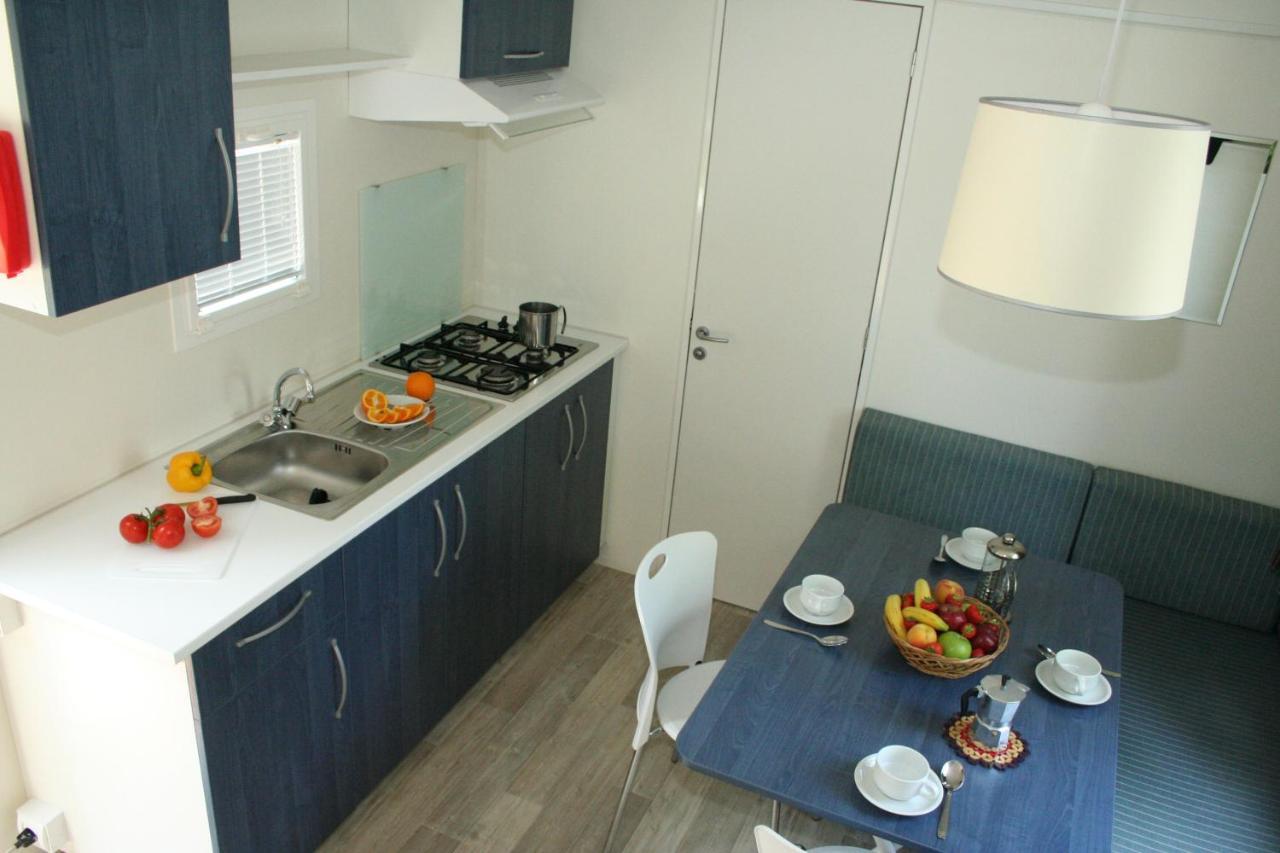 Happy Camp Mobile Homes In Brioni Sunny Camping Štinjan Zewnętrze zdjęcie